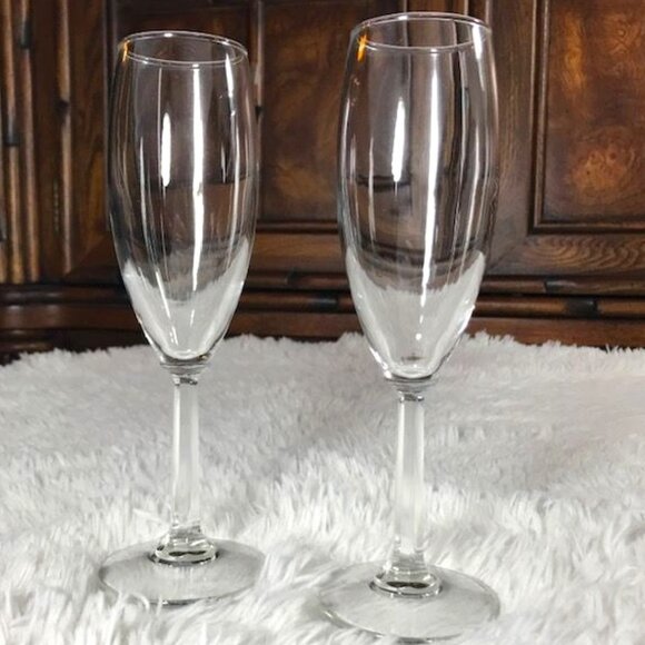 NWOT Set of 2 Premium Glass Faceted Stem Champagne Flutes - Picture 1 of 6